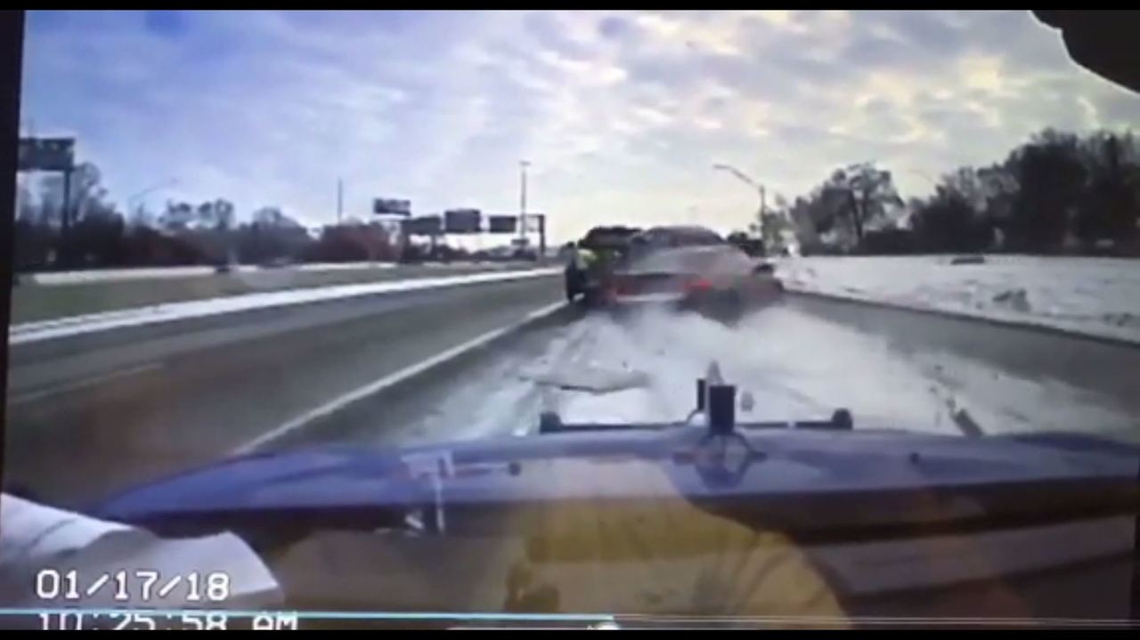 1 person killed in crash in Montrose area